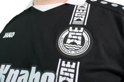 Jako_Trikot_Schwarz_Bild_06